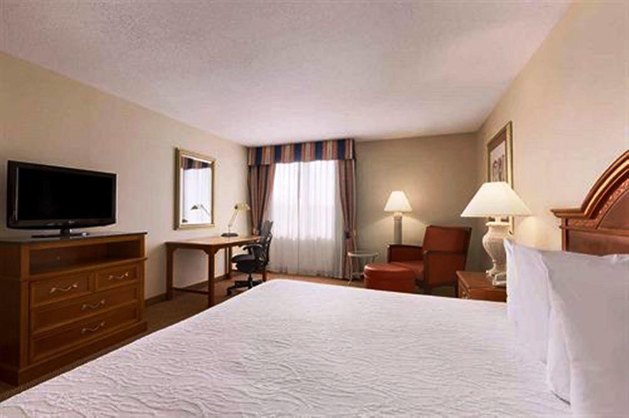 Hilton Garden Inn Syracuse East Syracuse Exterior photo