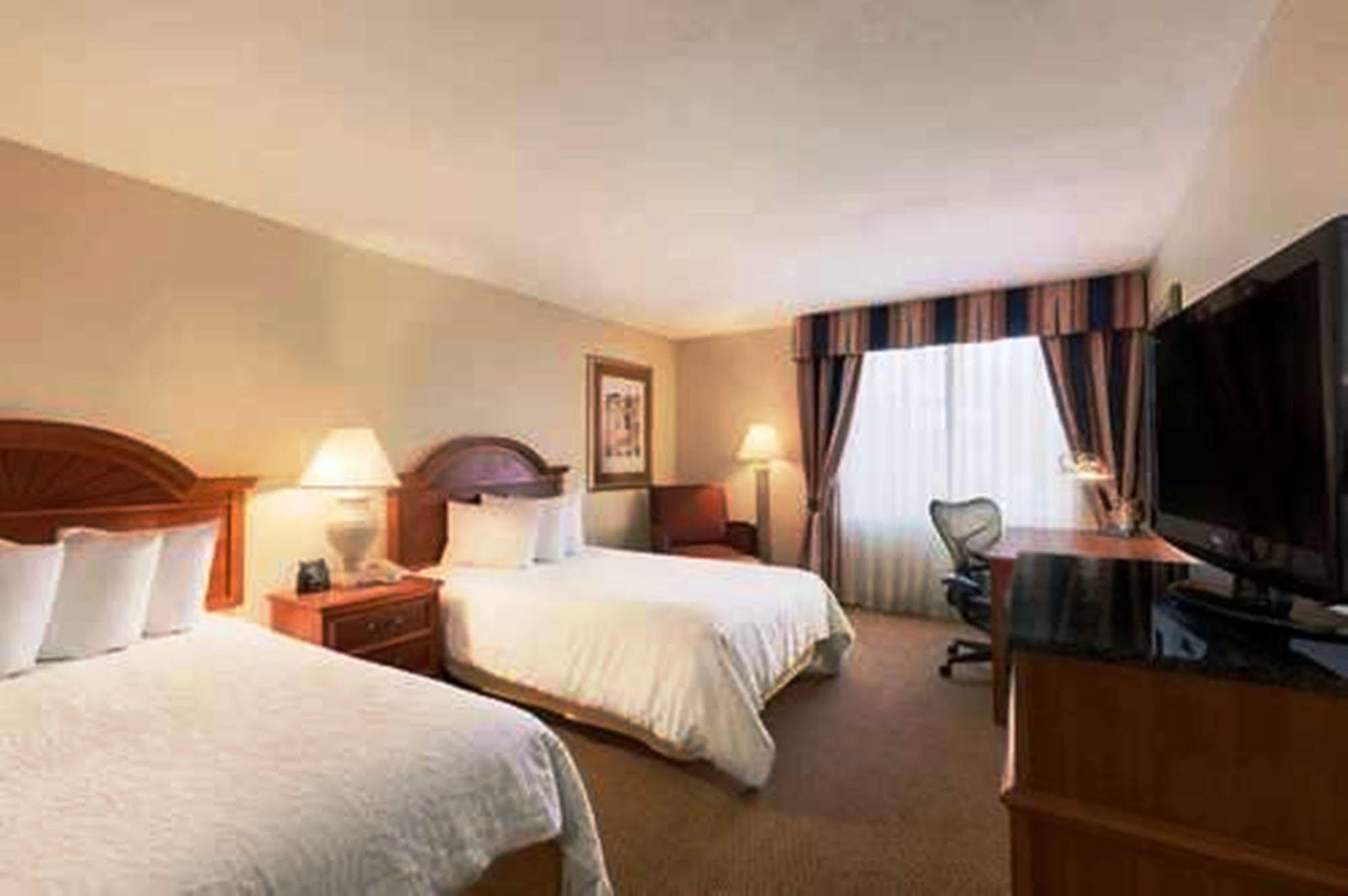 Hilton Garden Inn Syracuse East Syracuse Exterior photo